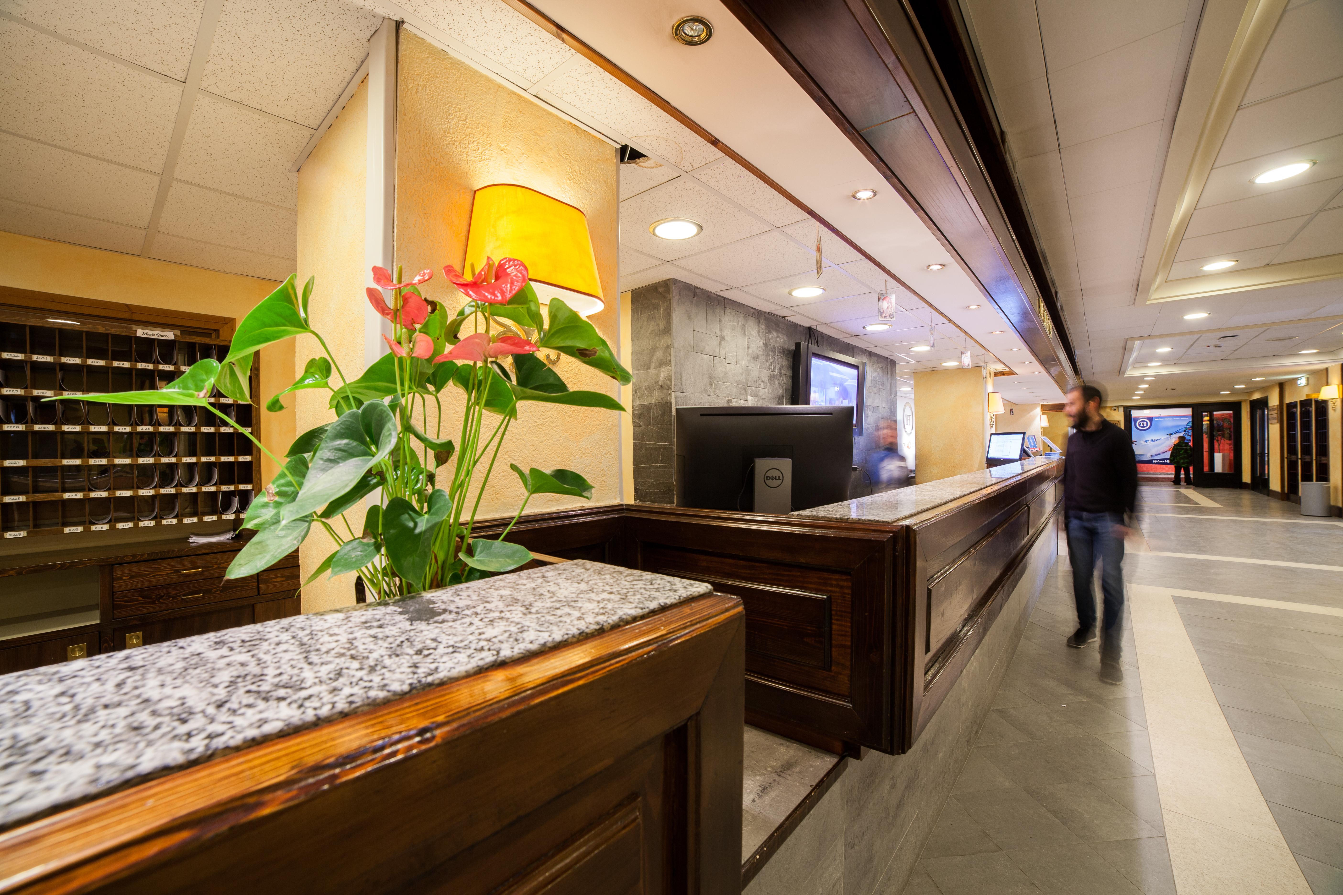 Th La Thuile - Planibel Hotel Экстерьер фото